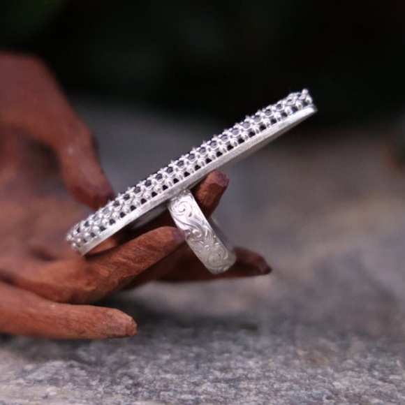 SOLD🌙Handmade OOAK Large Labradorite Crystal Ring - Picture 4 of 5